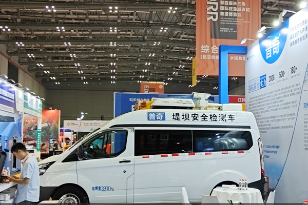 46057979.jpg 普奇的堤壩安全檢測(cè)車PQ-DB1000